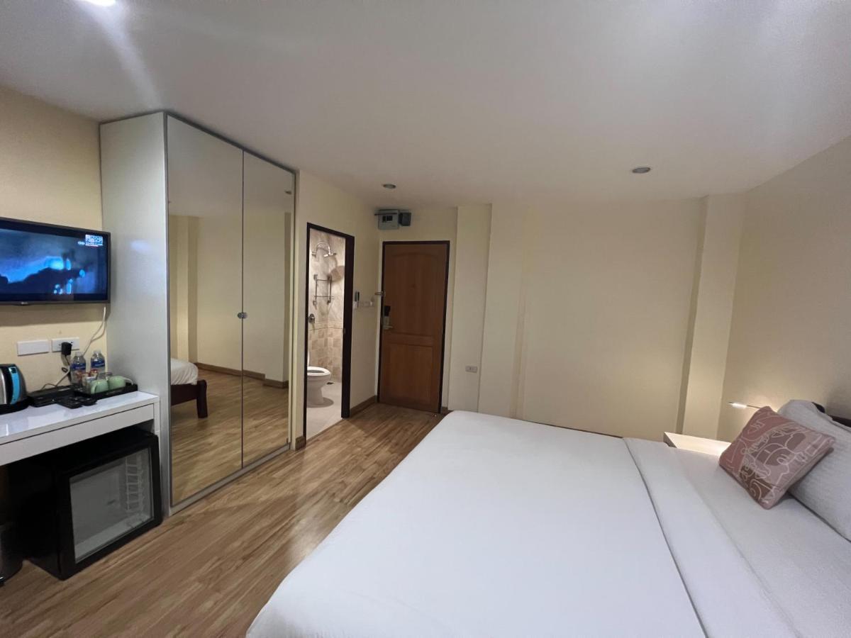 V Check Inn Sukhumvit 22 กรุงเทพมหานคร ภายนอก รูปภาพ