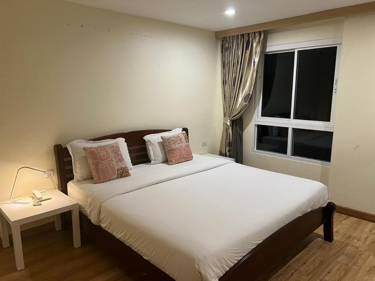 V Check Inn Sukhumvit 22 กรุงเทพมหานคร ภายนอก รูปภาพ