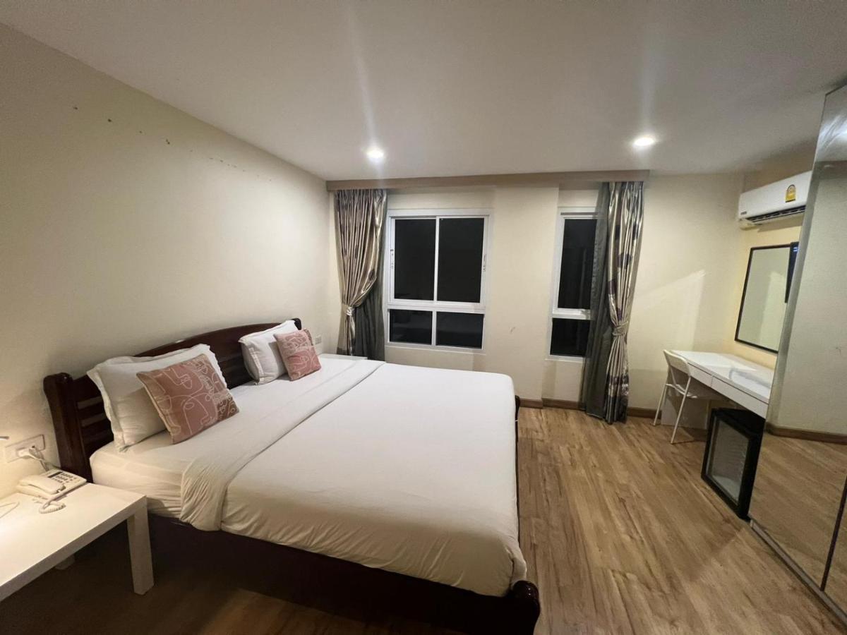 V Check Inn Sukhumvit 22 กรุงเทพมหานคร ภายนอก รูปภาพ