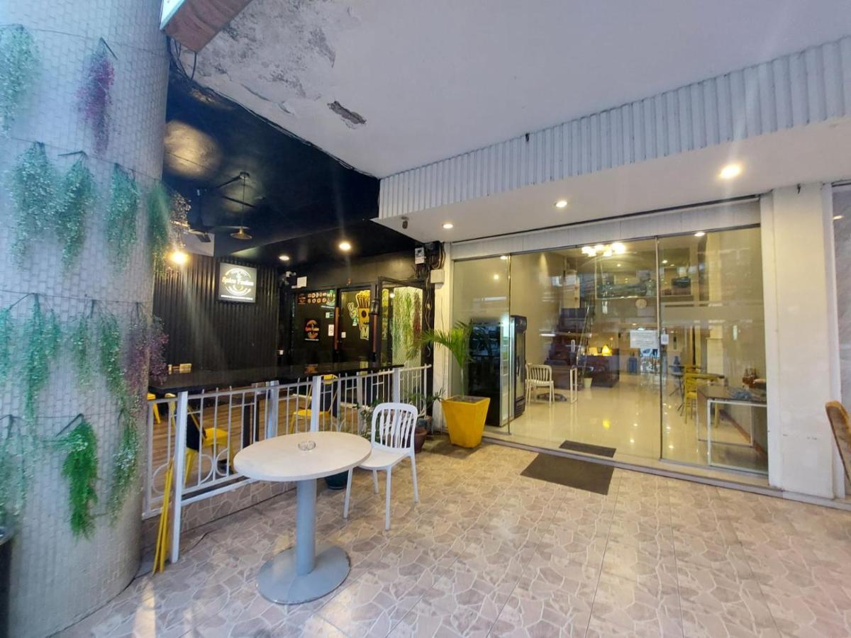 V Check Inn Sukhumvit 22 กรุงเทพมหานคร ภายนอก รูปภาพ